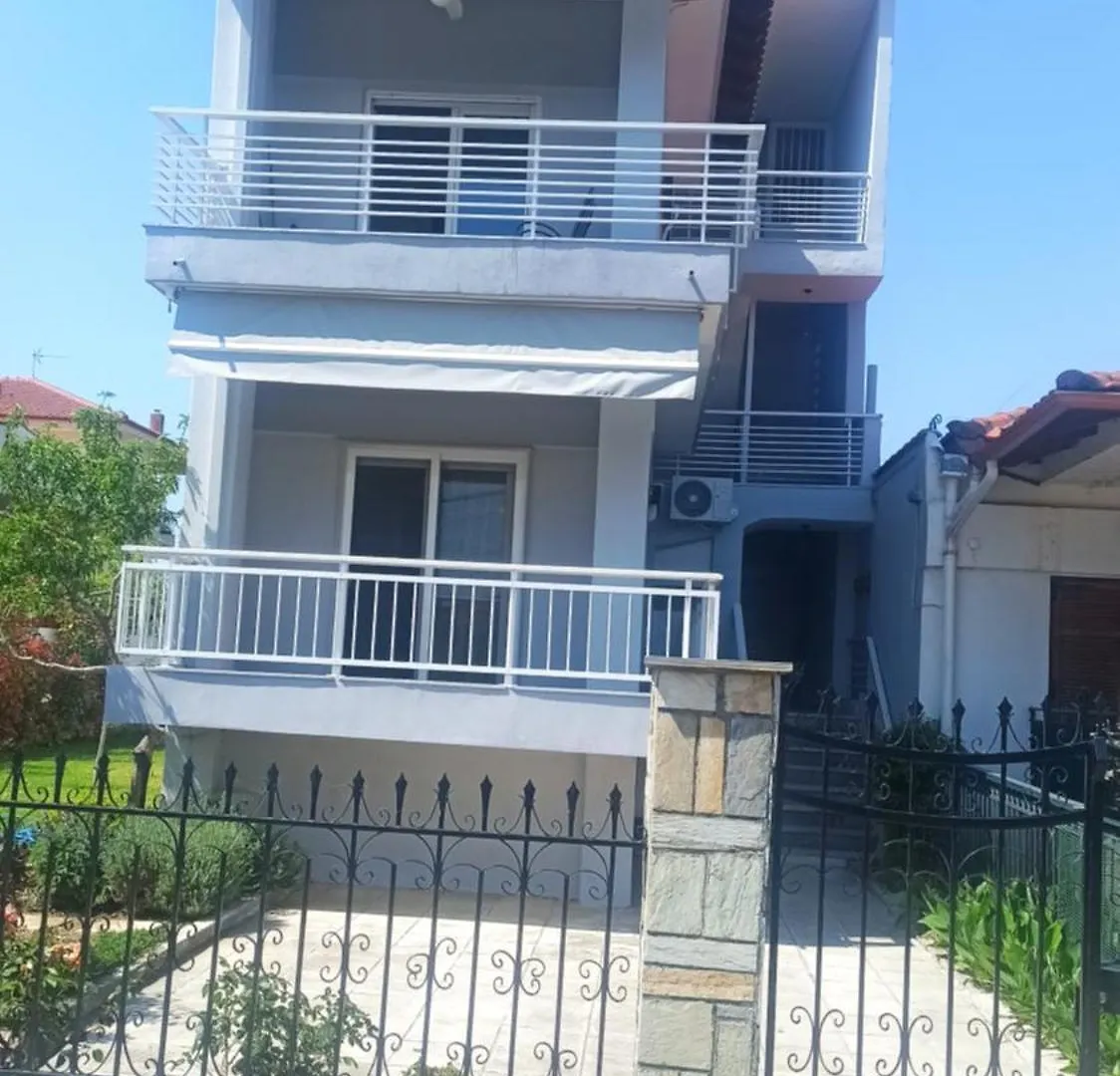 Kosta\'S Apartment location